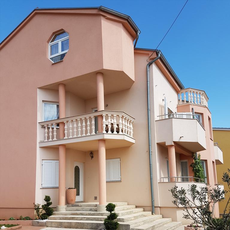 Apartments Suzana Novi Vinodolski Extérieur photo